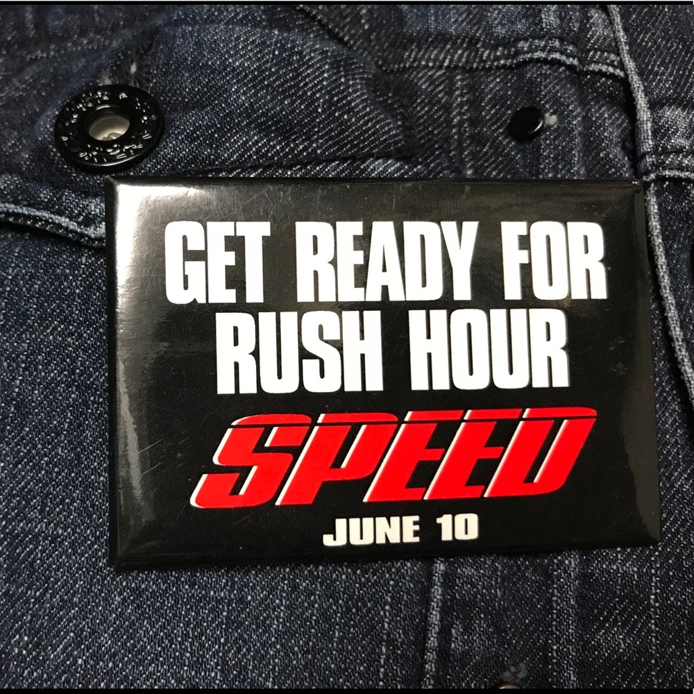 🚨Keanu Reeves Movie Vintage Pin Button Flare 90’s